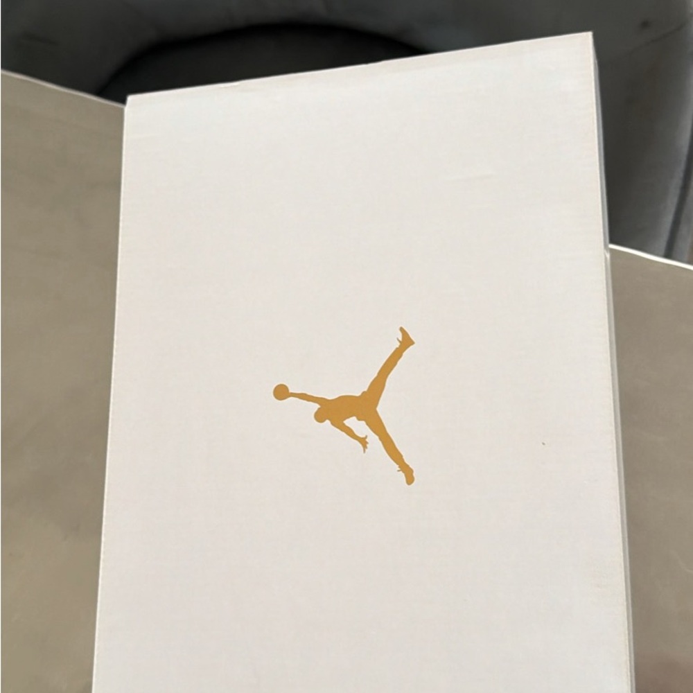 Nike Air Jordan Low SE Red White Sneakers - Picture 2 of 8